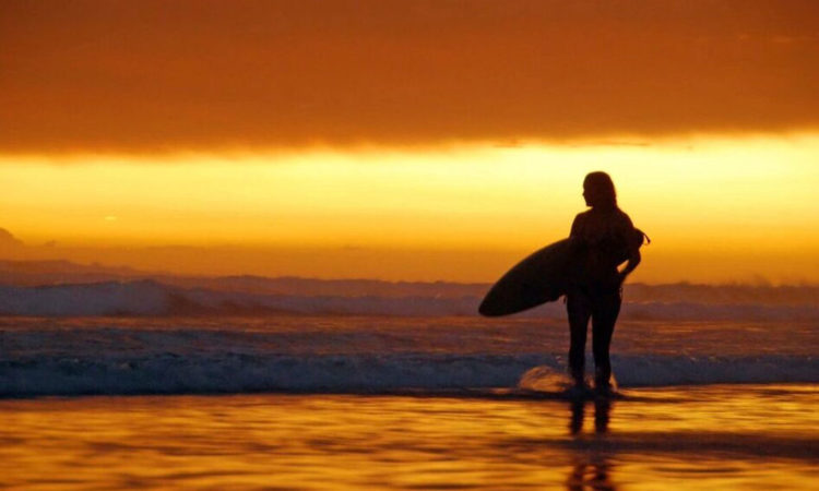 Matapalo Sunset Surfing
